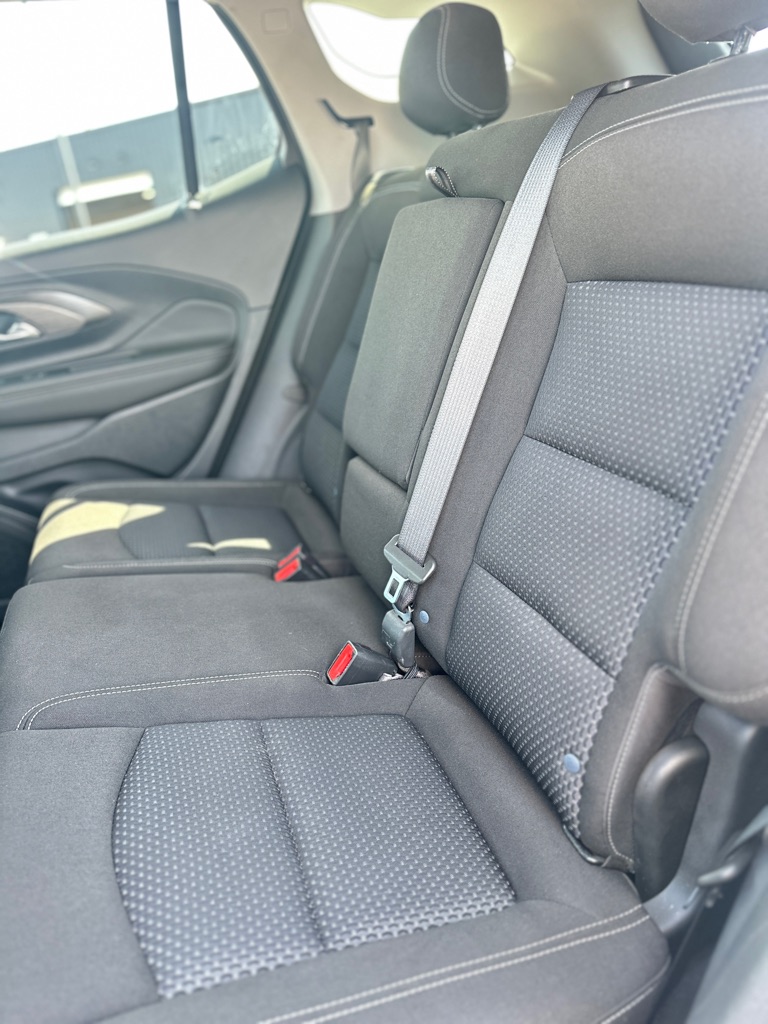 Photo 28 of this GMC TERRAIN
