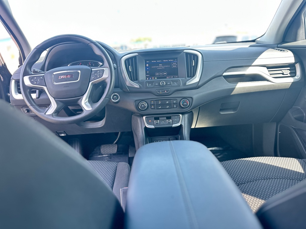 Photo 31 of this GMC TERRAIN