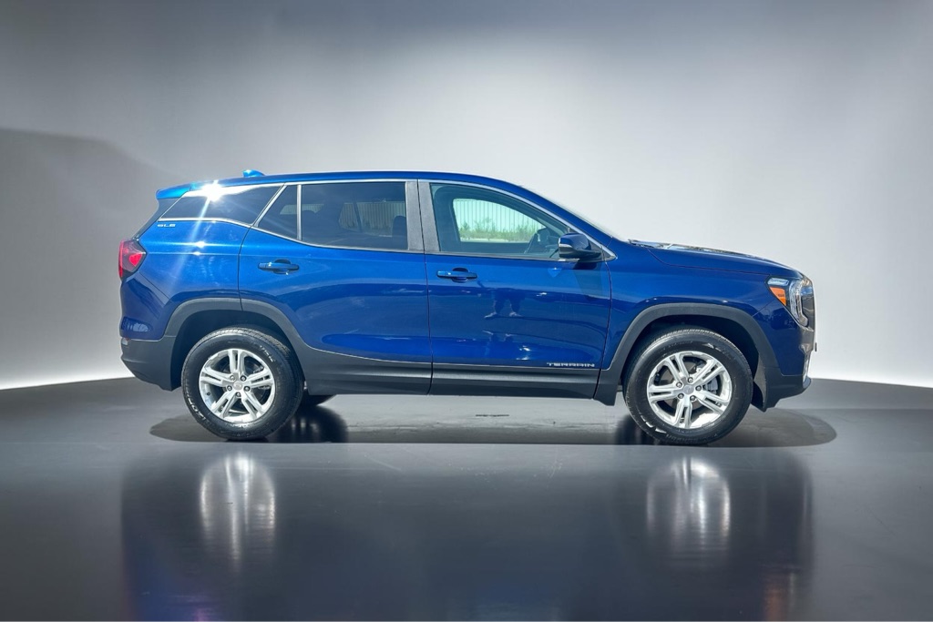Photo 5 of this GMC TERRAIN