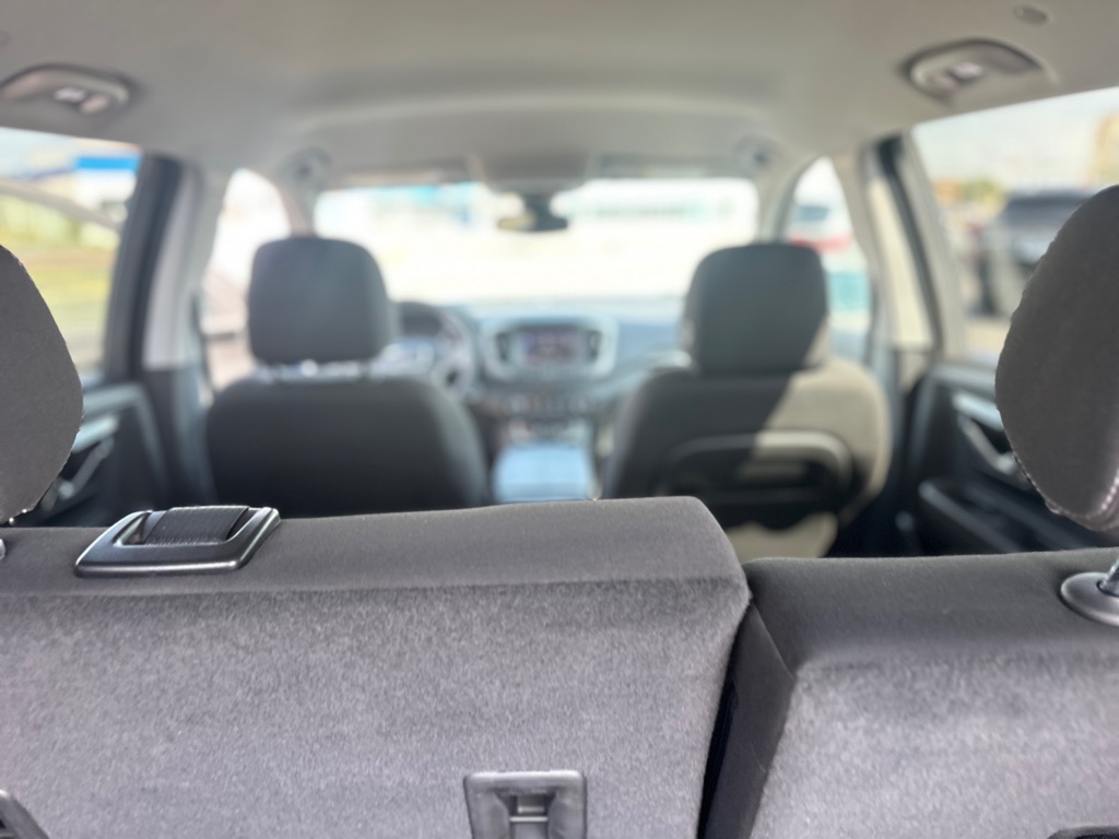 Photo 33 of this GMC TERRAIN