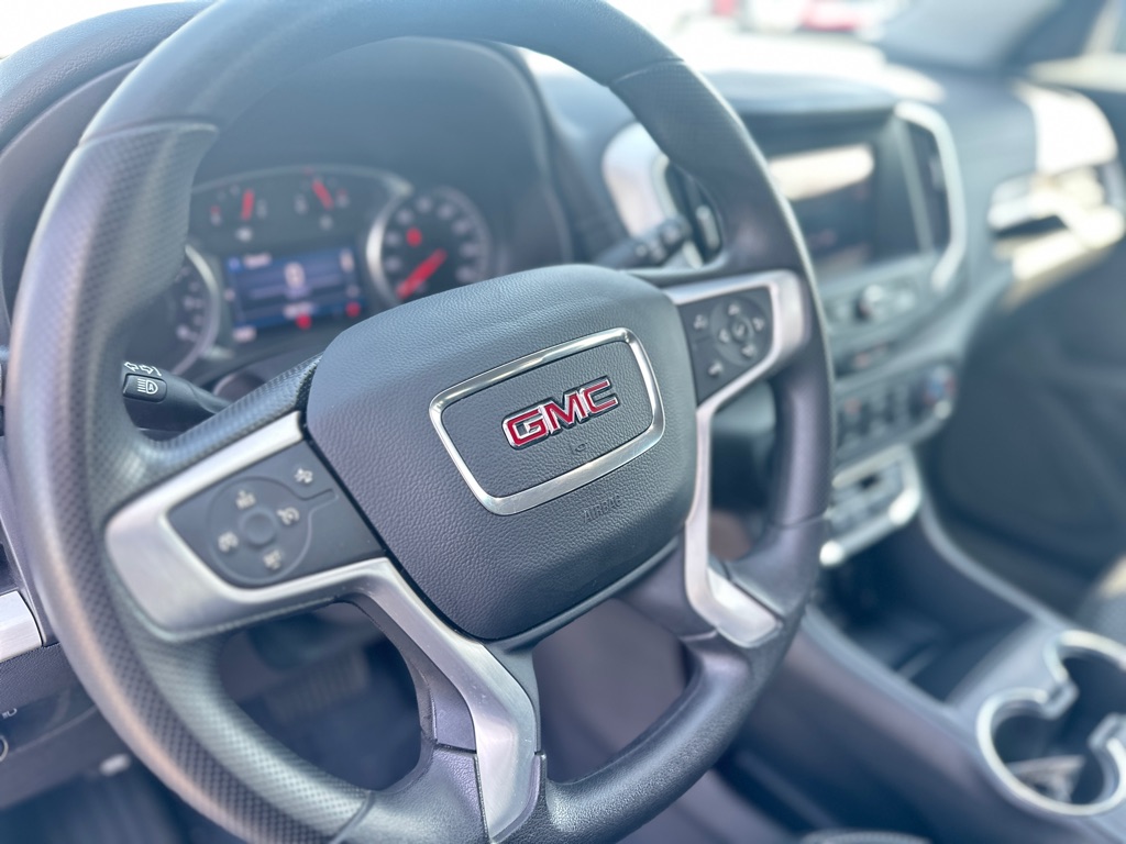 Photo 18 of this GMC TERRAIN