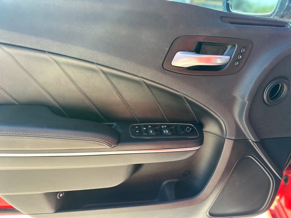 Photo 13 of this DODGE CHARGER