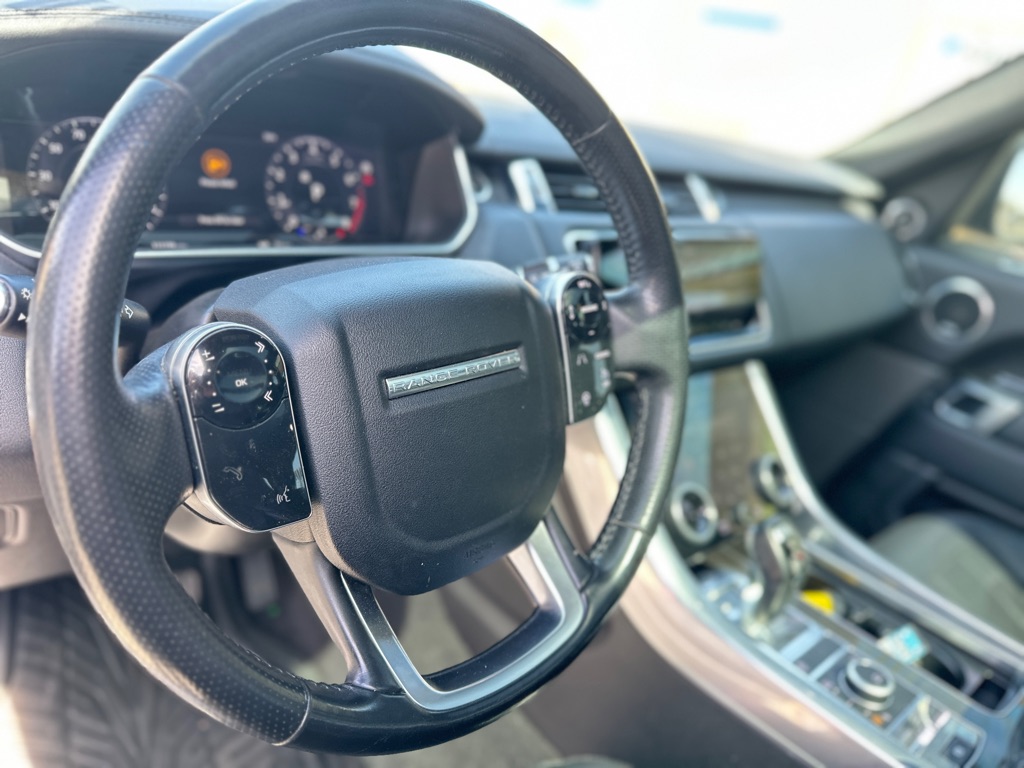 Photo 16 of this LAND ROVER RANGE ROVER SPO