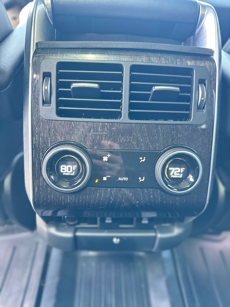 Photo 30 of this LAND ROVER RANGE ROVER SPO