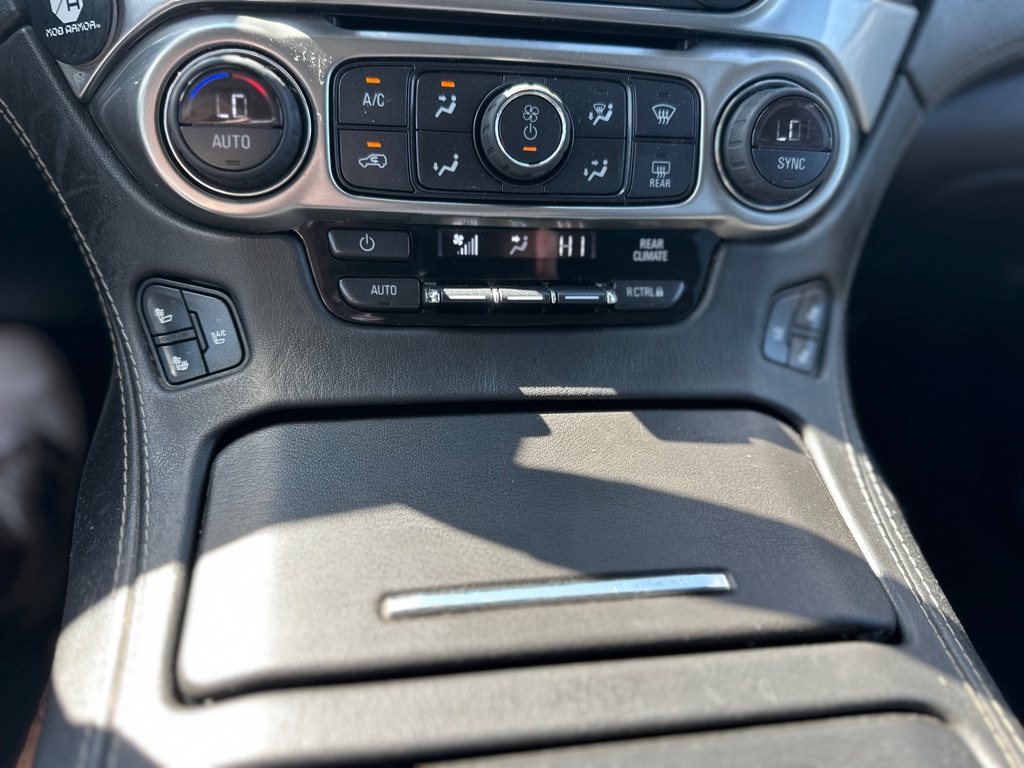 Photo 25 of this CHEVROLET TAHOE