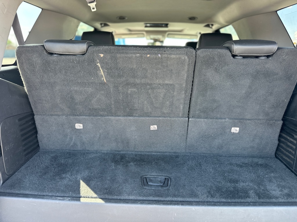 Photo 35 of this CHEVROLET TAHOE