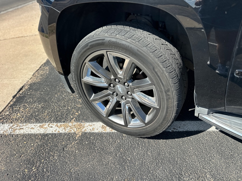 Photo 13 of this CHEVROLET TAHOE
