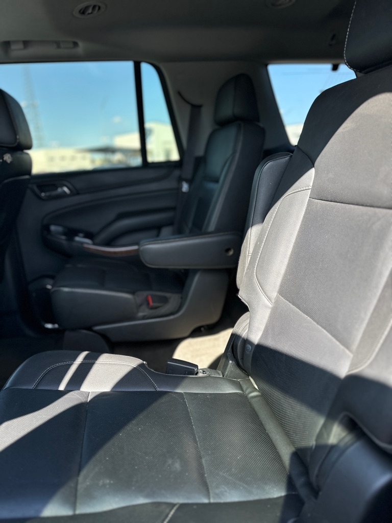 Photo 30 of this CHEVROLET TAHOE