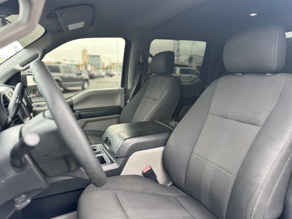 Photo 16 of this FORD F150