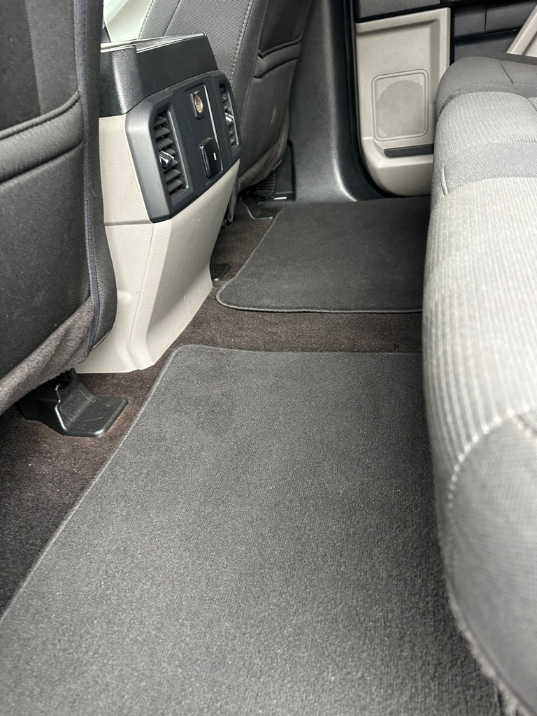 Photo 30 of this FORD F150