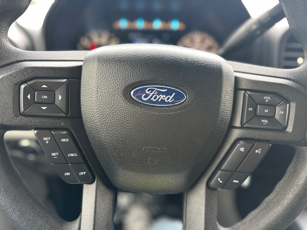 Photo 20 of this FORD F150