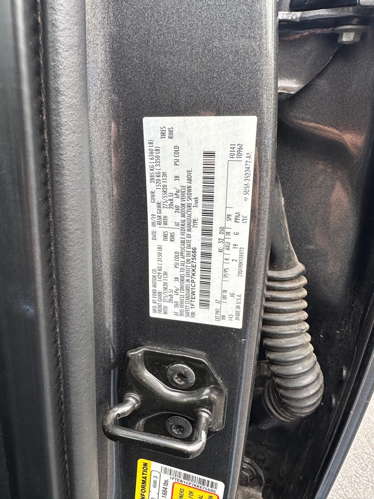 Photo 35 of this FORD F150