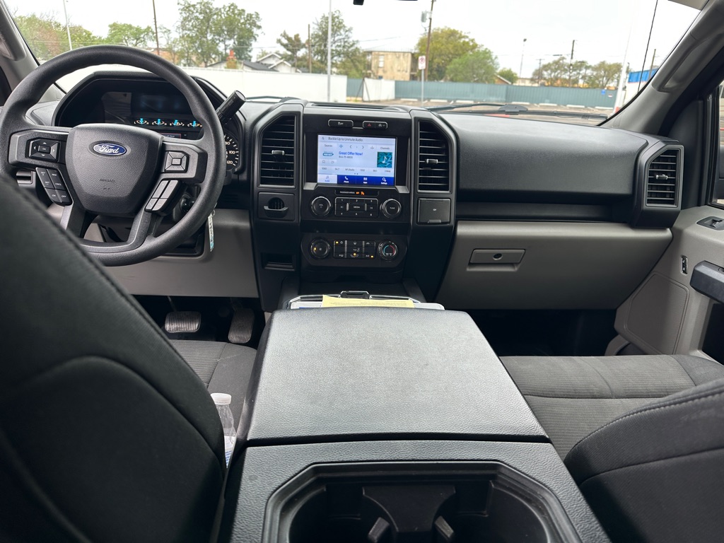 Photo 33 of this FORD F150
