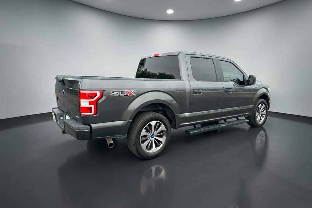 Photo 10 of this FORD F150