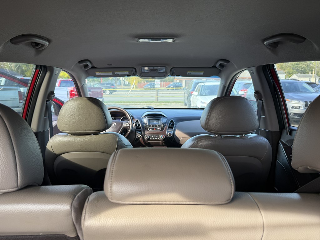 2015 Hyundai Tucson SE - Photo 18