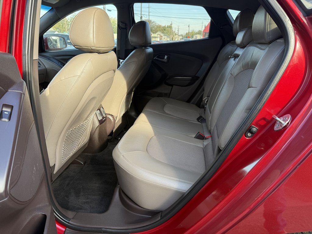 2015 Hyundai Tucson SE - Photo 15