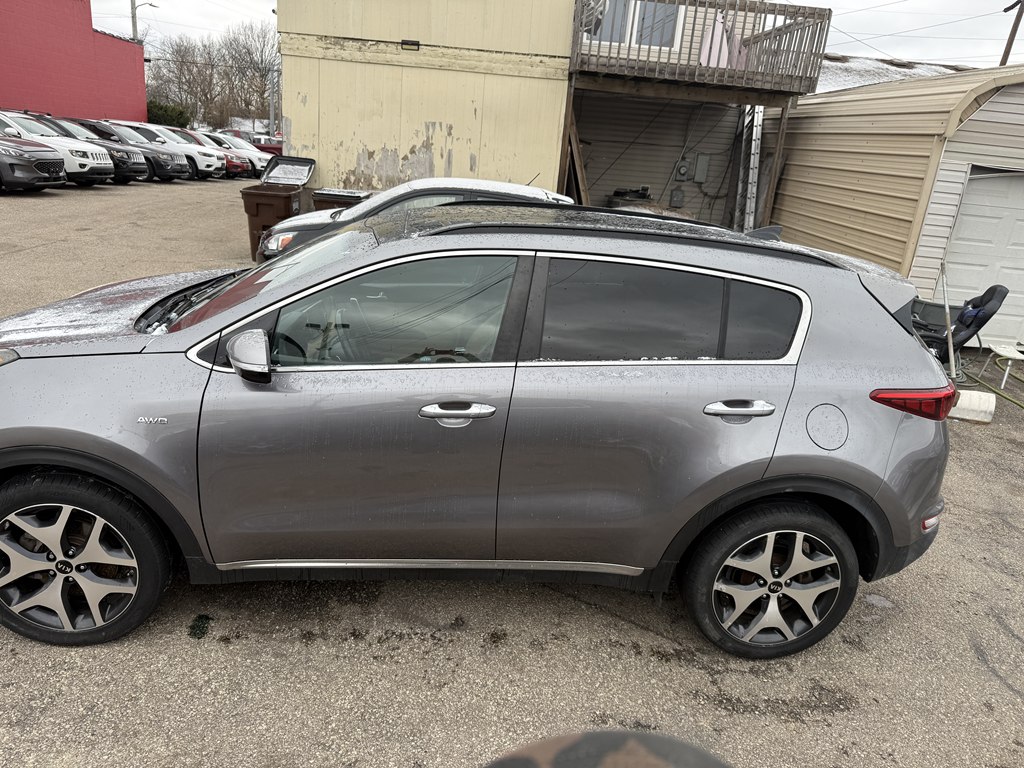 Photo 3 of this KIA SPORTAGE