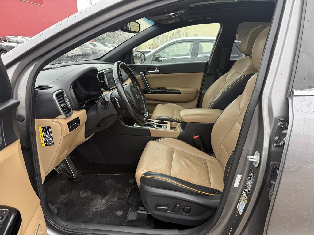 Photo 12 of this KIA SPORTAGE