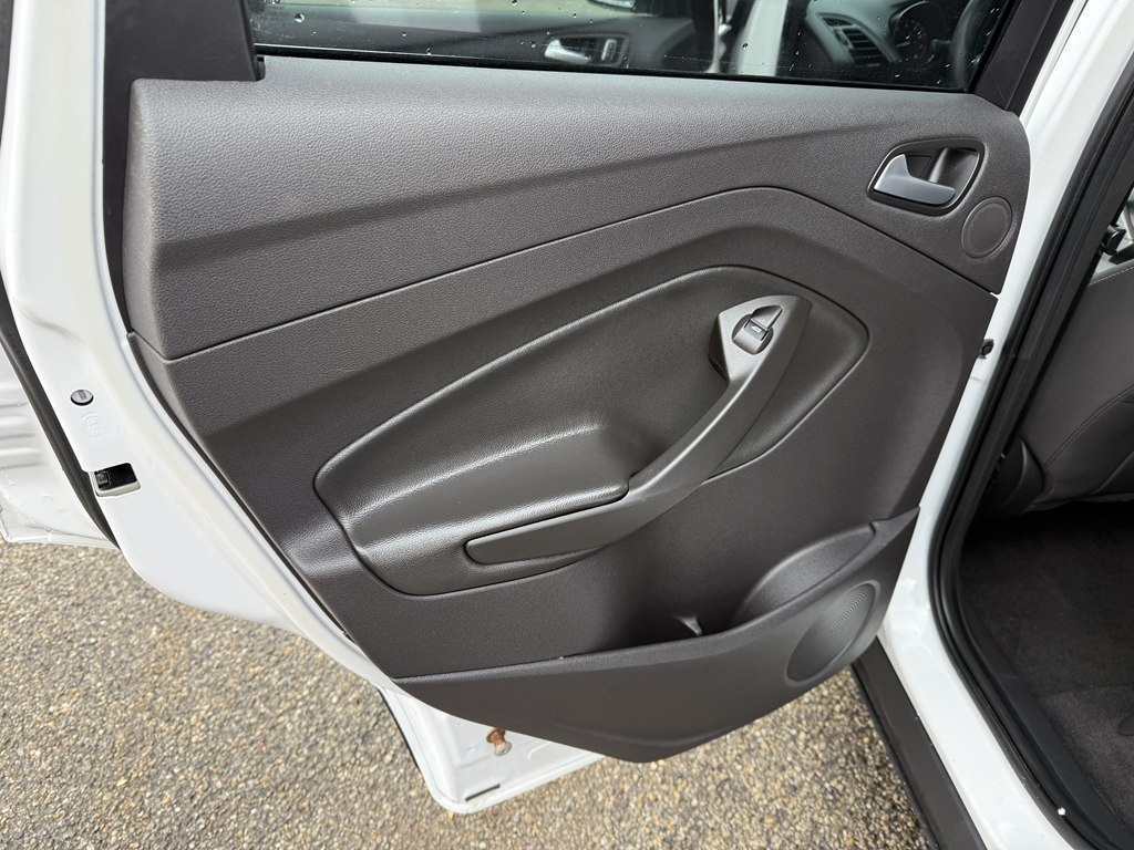 Photo 14 of this FORD ESCAPE