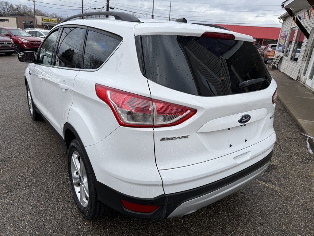 Photo 4 of this FORD ESCAPE