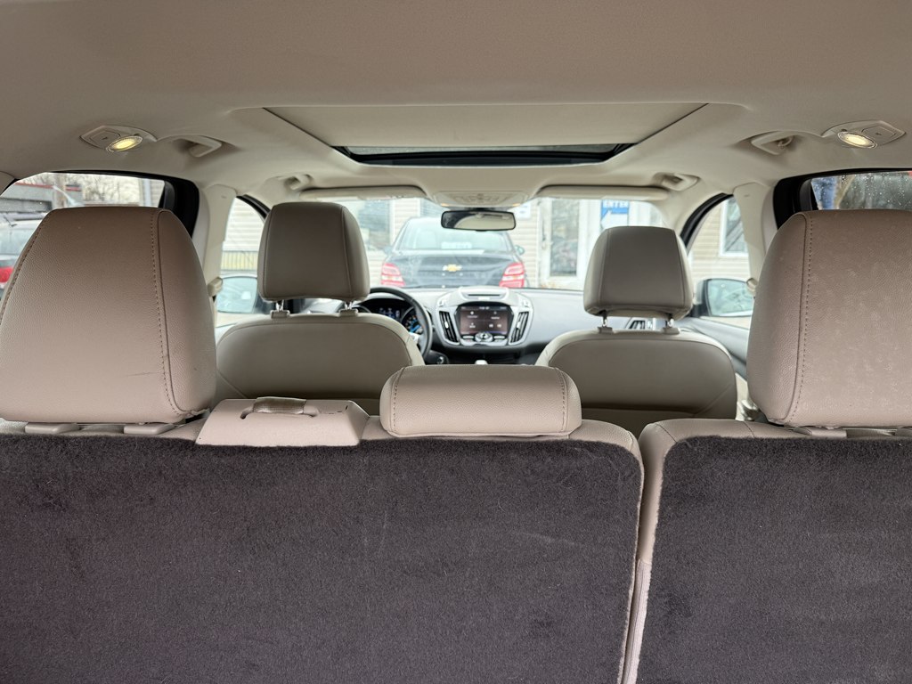Photo 23 of this FORD ESCAPE