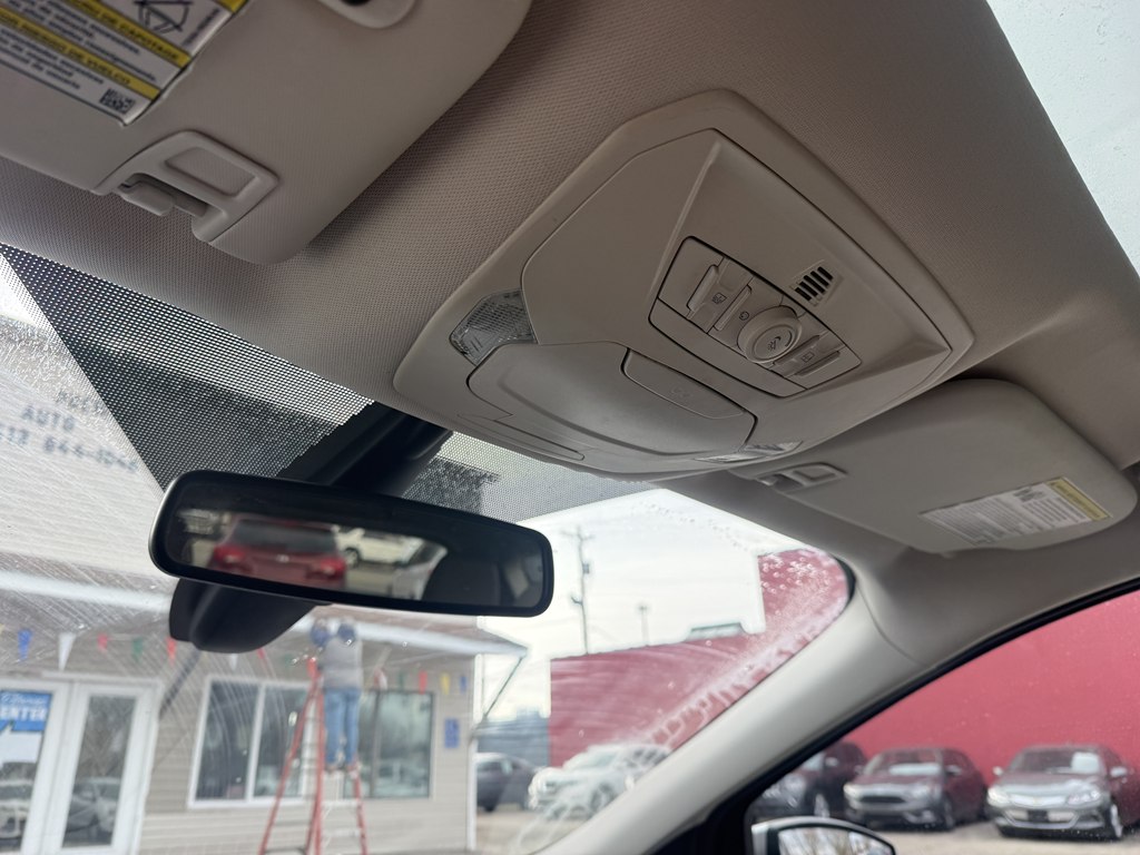 Photo 17 of this FORD ESCAPE