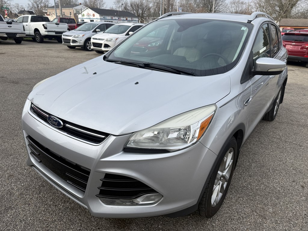 Photo 2 of this FORD ESCAPE