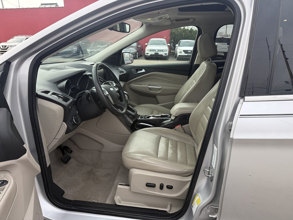 Photo 12 of this FORD ESCAPE