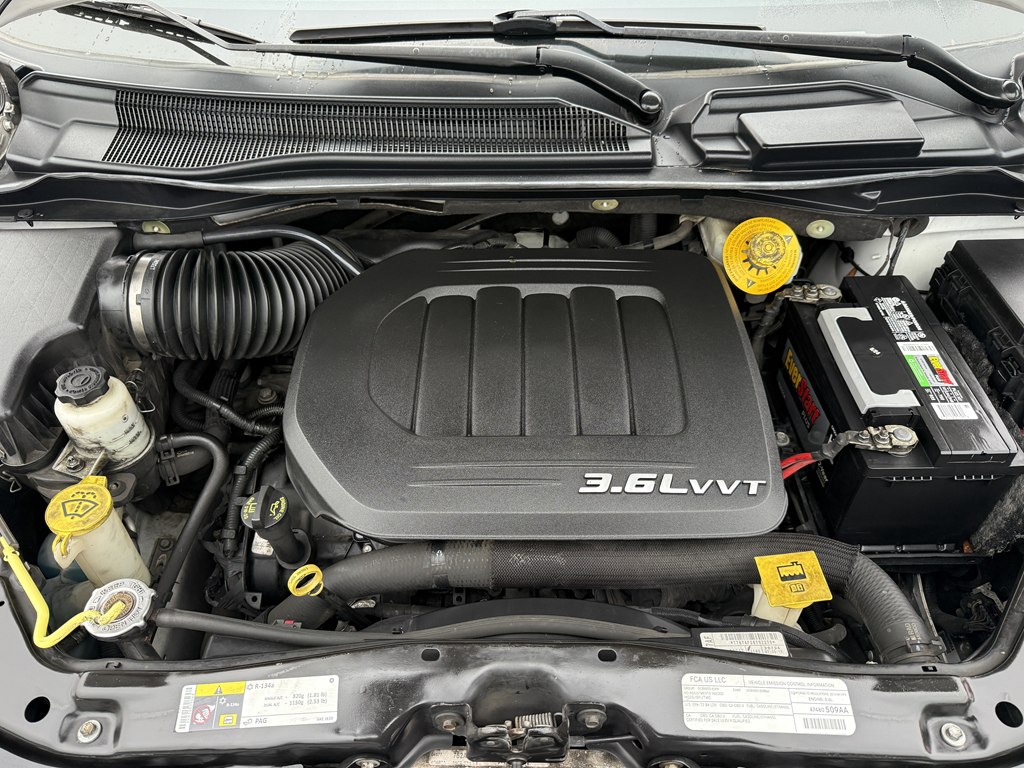Photo 16 of this DODGE GRAND CARAVAN