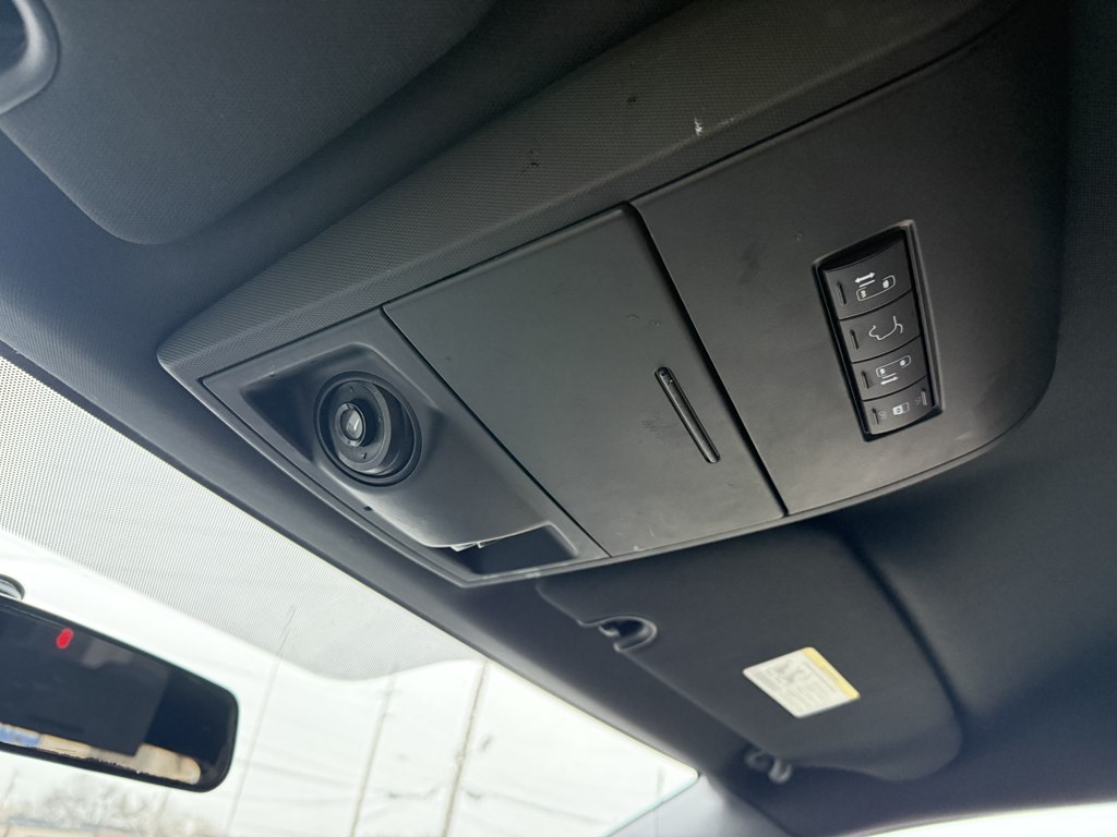 Photo 21 of this DODGE GRAND CARAVAN