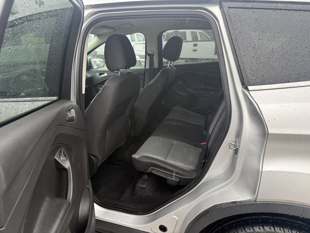 Photo 19 of this FORD ESCAPE