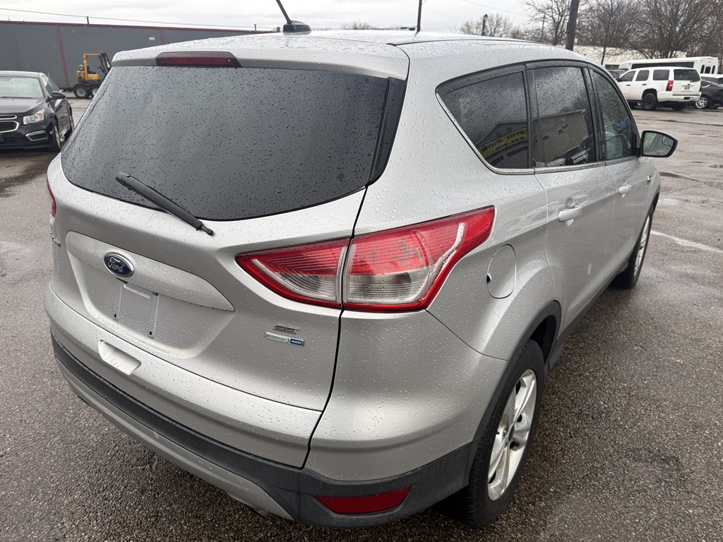 Photo 5 of this FORD ESCAPE