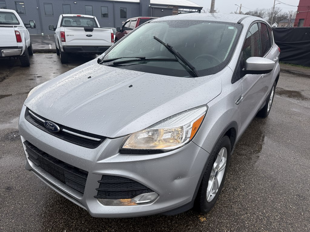 Photo 2 of this FORD ESCAPE