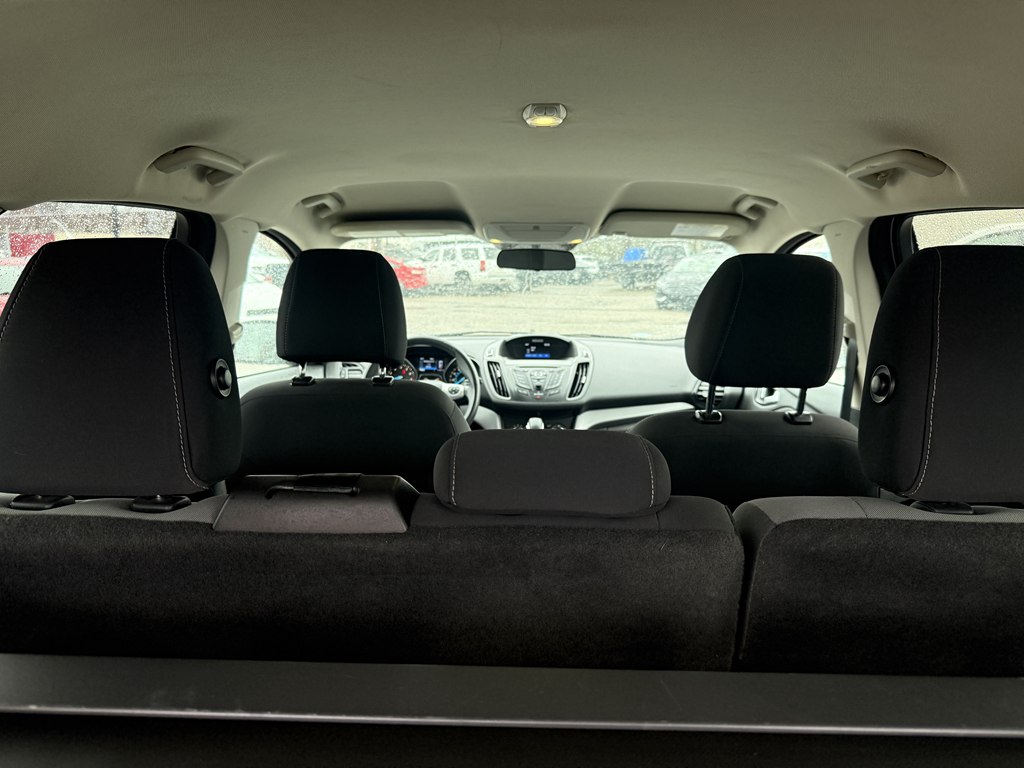 Photo 21 of this FORD ESCAPE