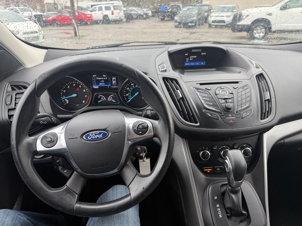 Photo 13 of this FORD ESCAPE