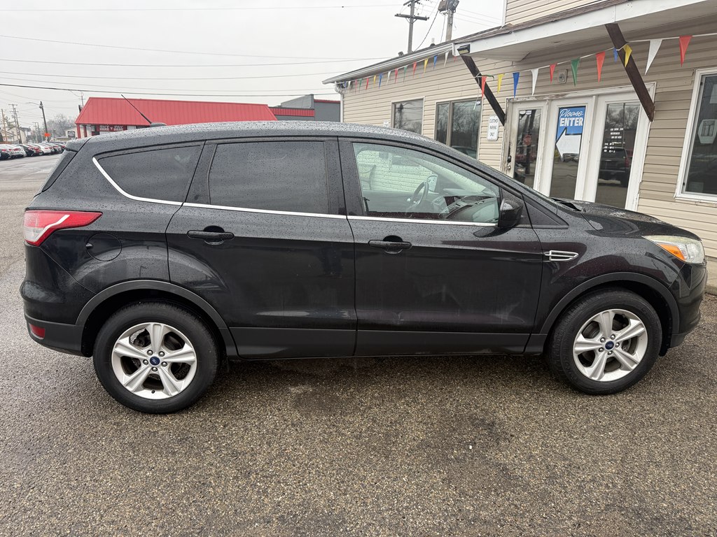 Photo 6 of this FORD ESCAPE
