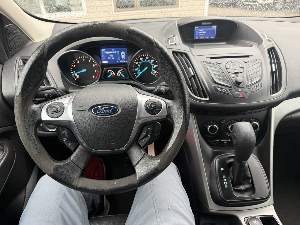 Photo 17 of this FORD ESCAPE