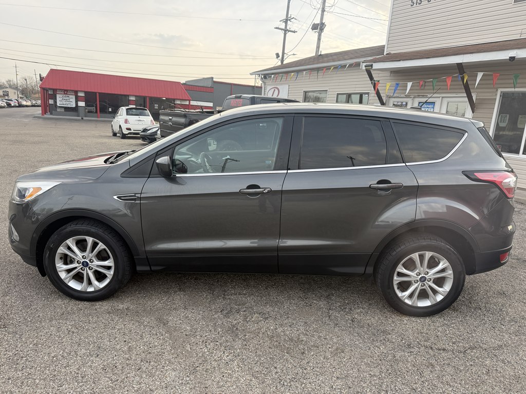 Photo 3 of this FORD ESCAPE