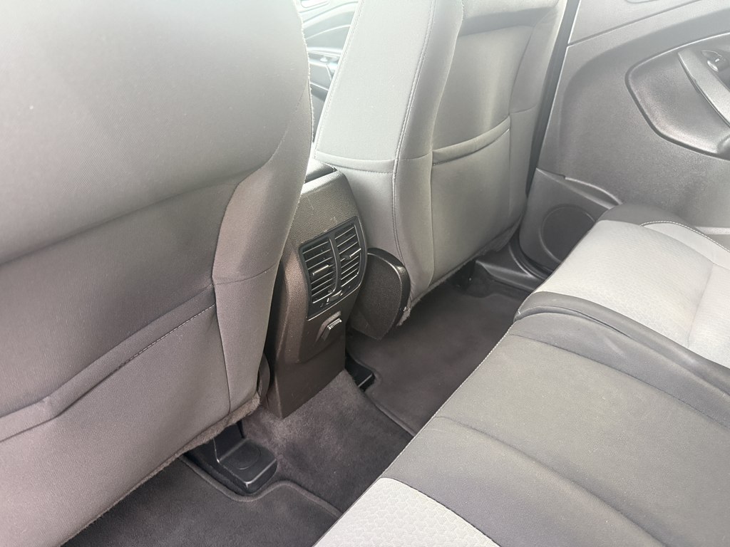 Photo 15 of this FORD ESCAPE