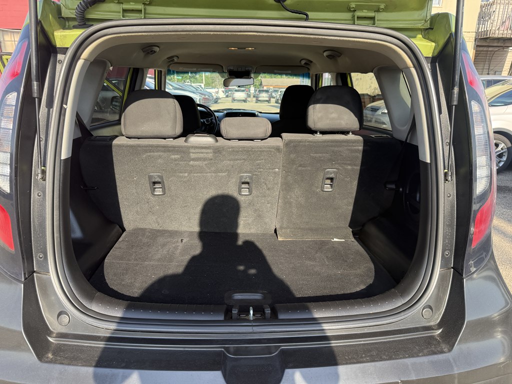 Photo 16 of this KIA SOUL
