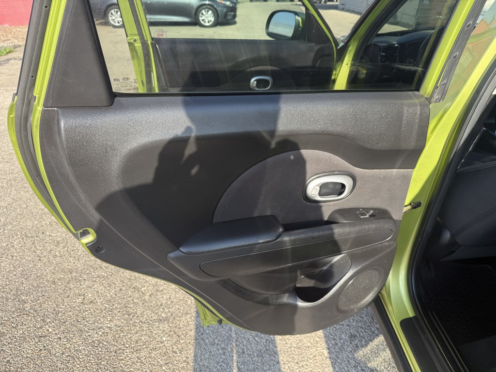 Photo 13 of this KIA SOUL