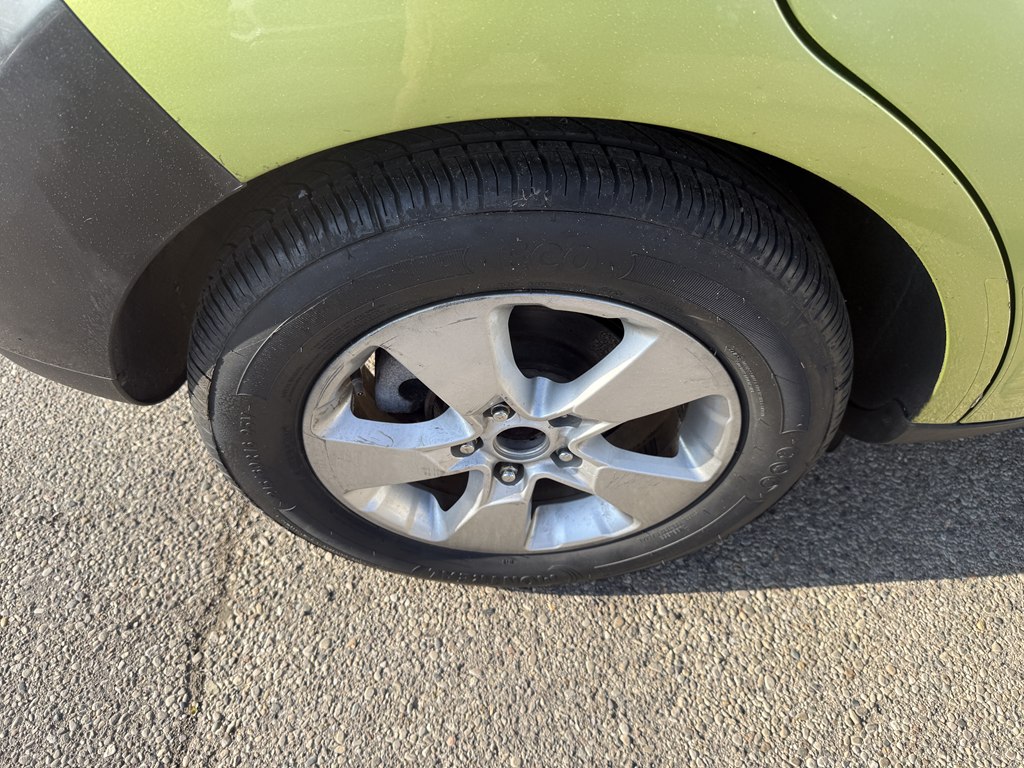 Photo 8 of this KIA SOUL