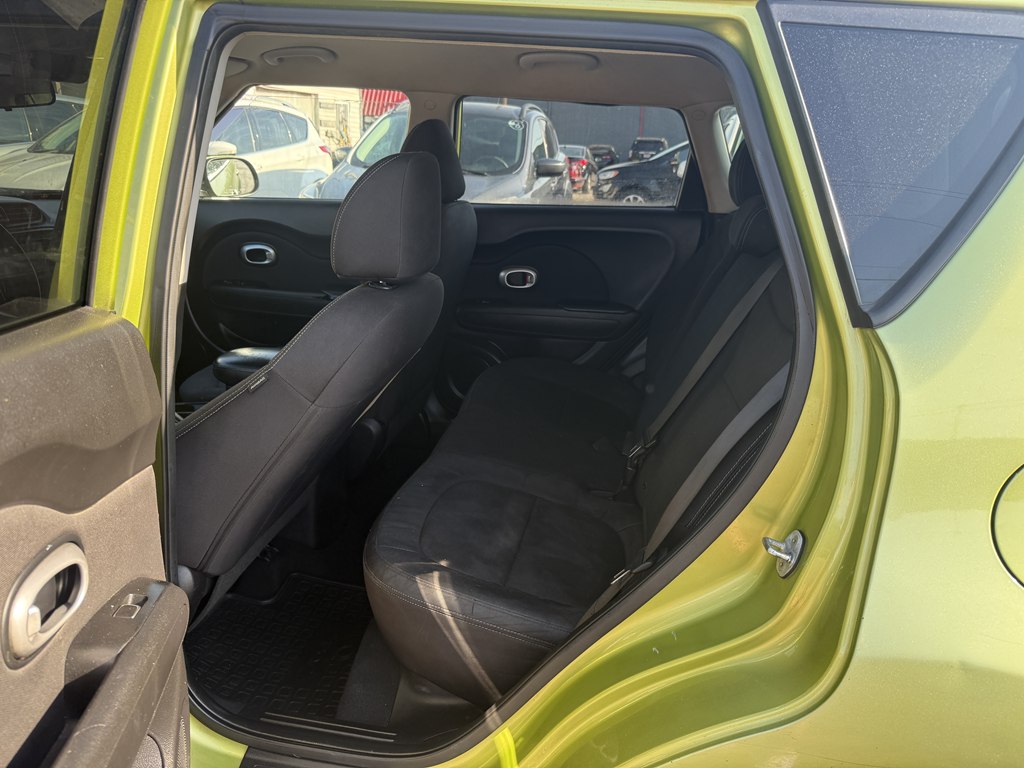 Photo 14 of this KIA SOUL