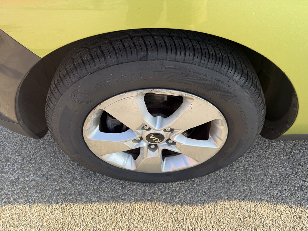 Photo 10 of this KIA SOUL