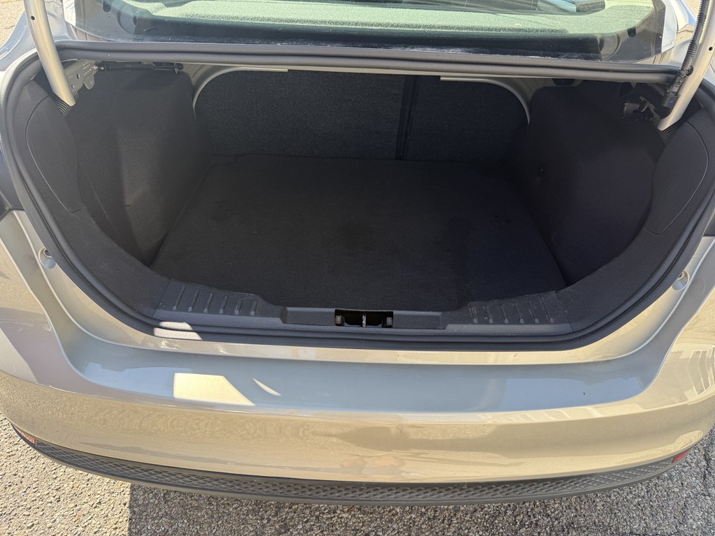 Photo 16 of this FORD FOCUS