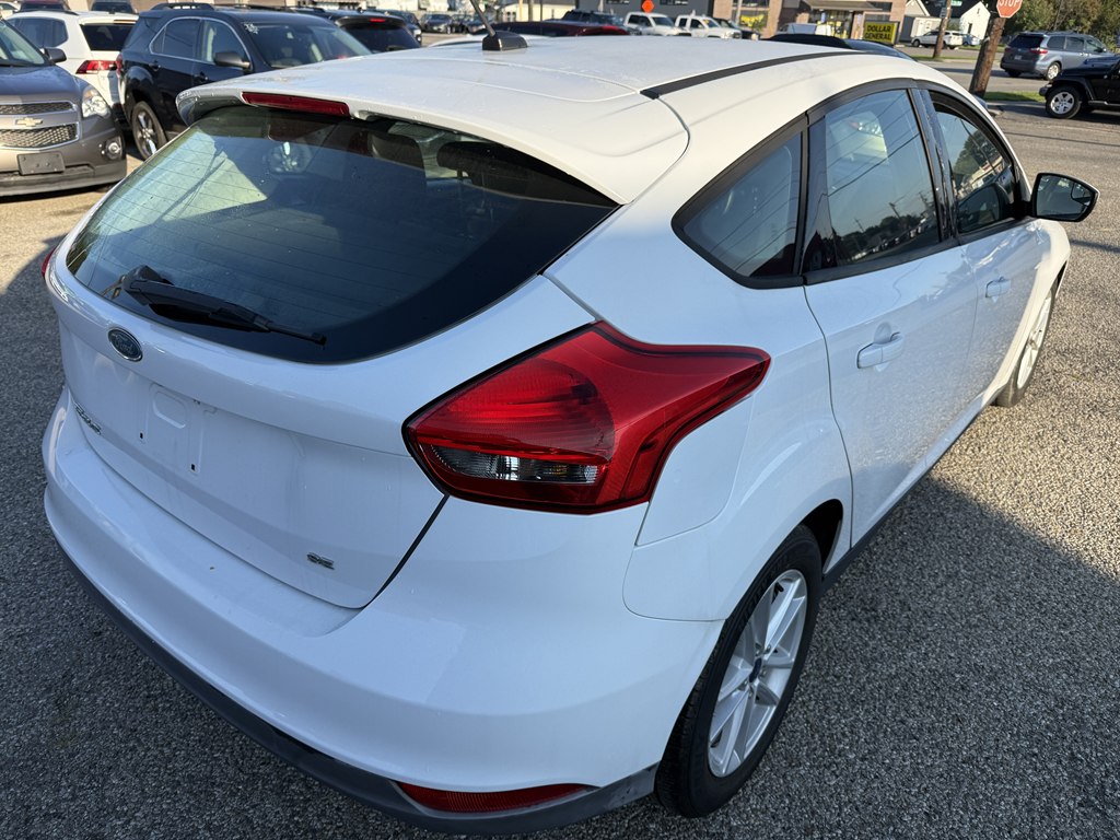 Photo 5 of this FORD FOCUS