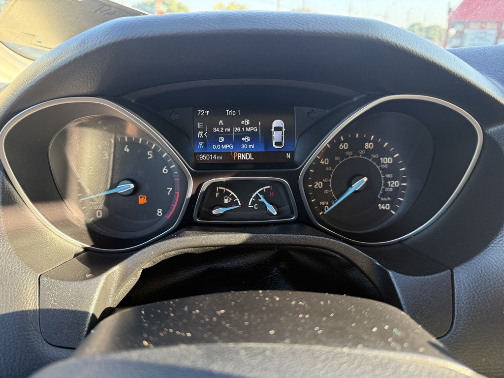 Photo 20 of this FORD FOCUS
