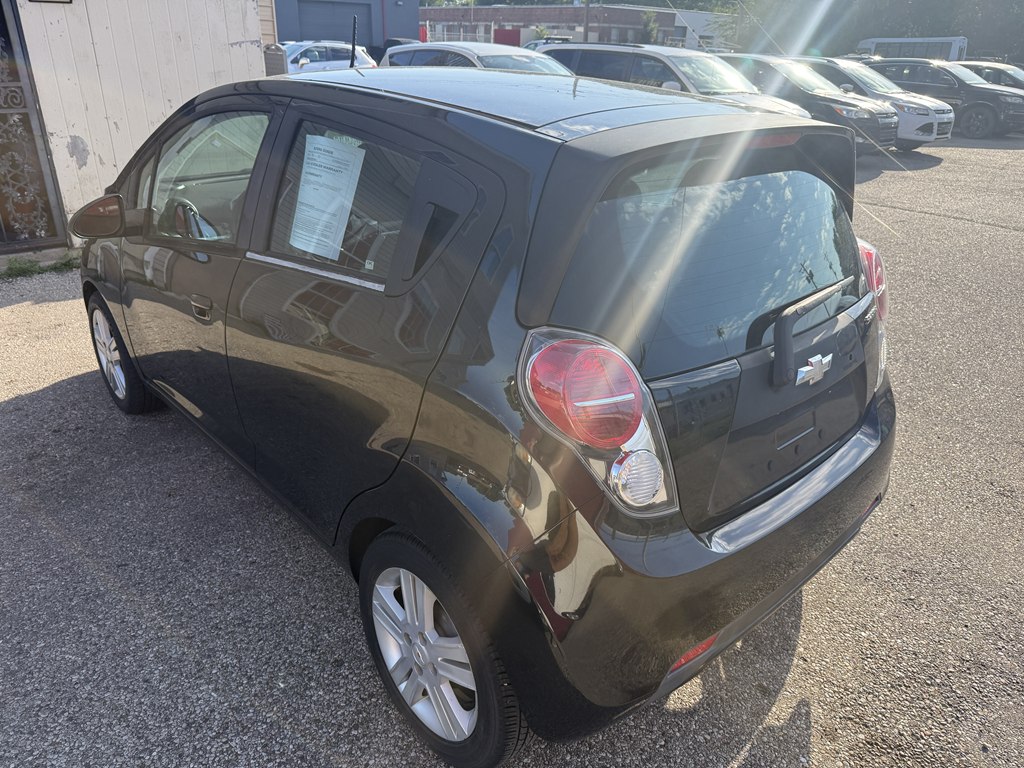 Photo 4 of this CHEVROLET SPARK