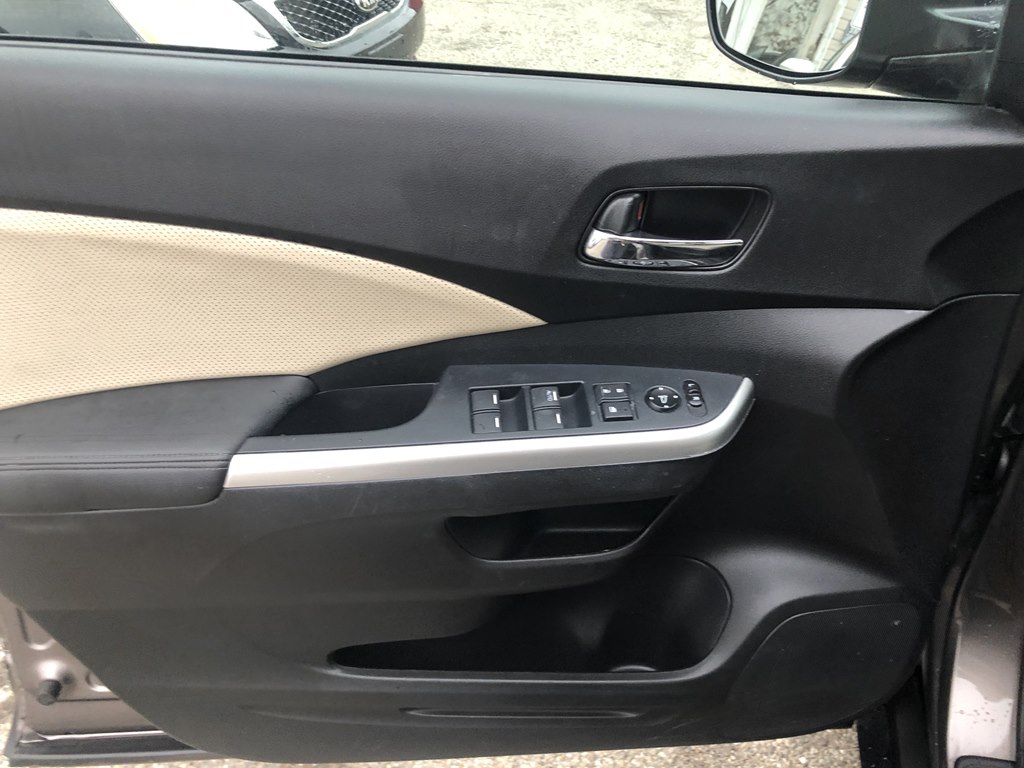 Photo 9 of this FORD ESCAPE