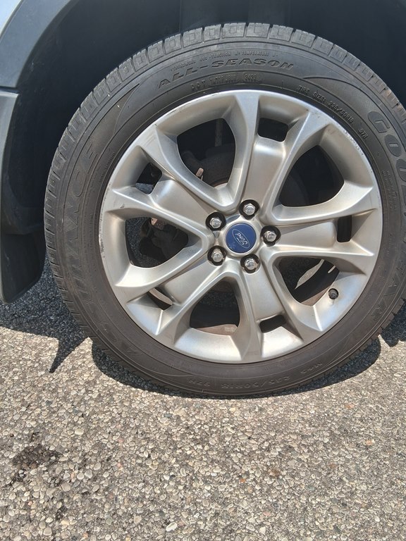 Photo 29 of this FORD ESCAPE
